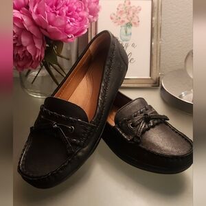 Elegant Black Loafers for Women